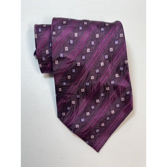 Marquis 100% Silk Geometric Print Purple Neck Tie - Picture 1 of 7